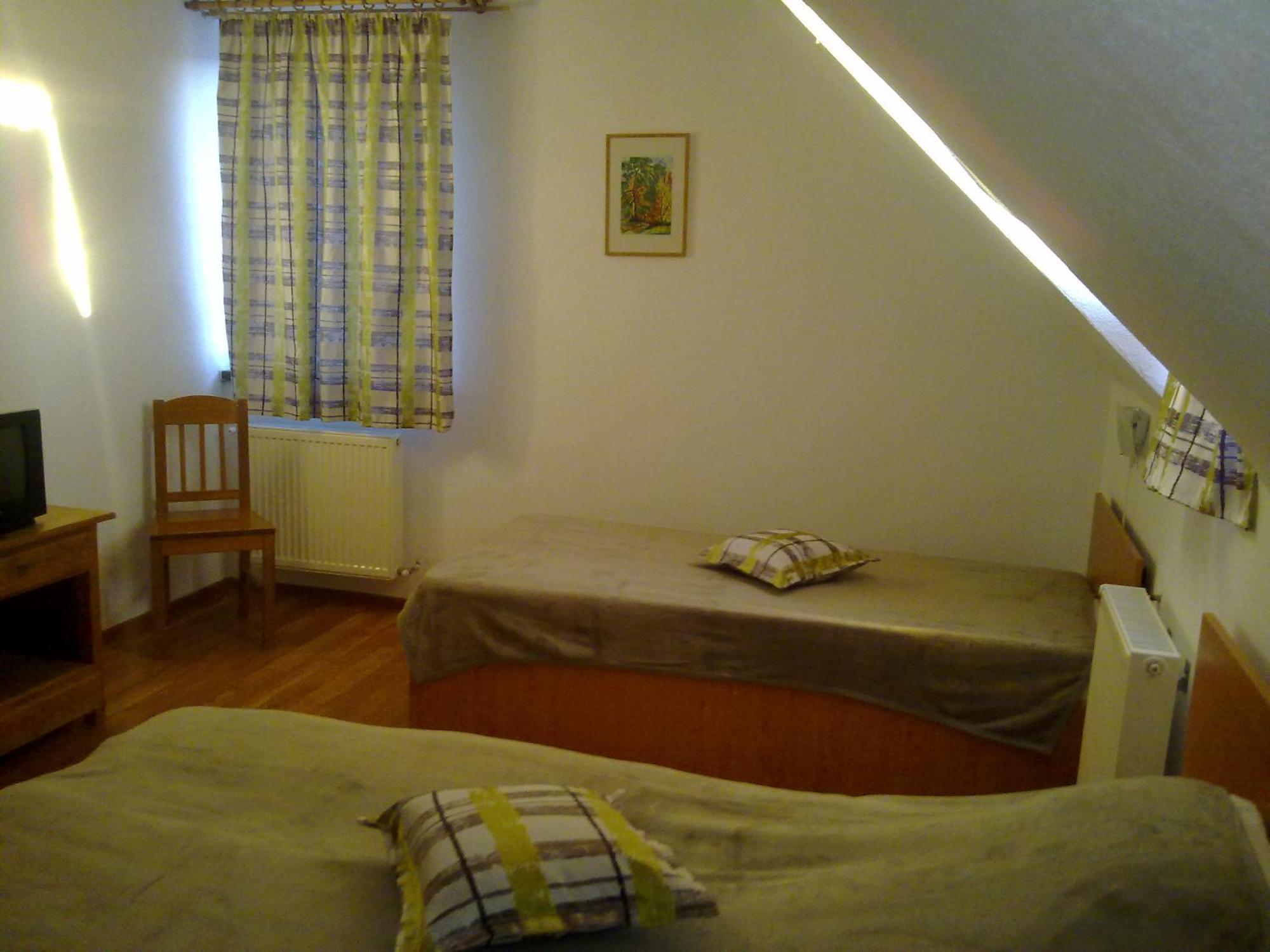 Hotel Casa Dancs Covasna Zimmer foto