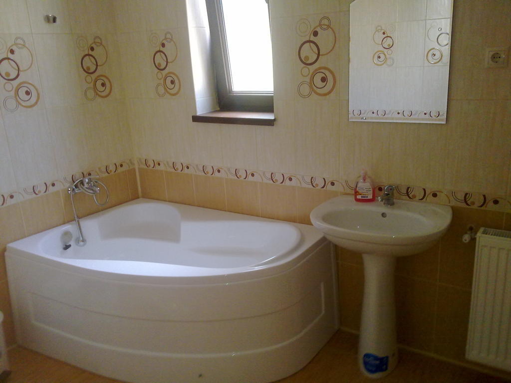 Hotel Casa Dancs Covasna Zimmer foto