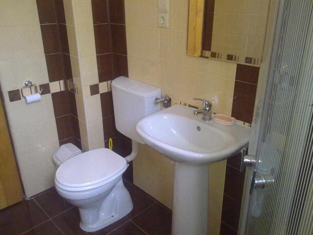 Hotel Casa Dancs Covasna Zimmer foto